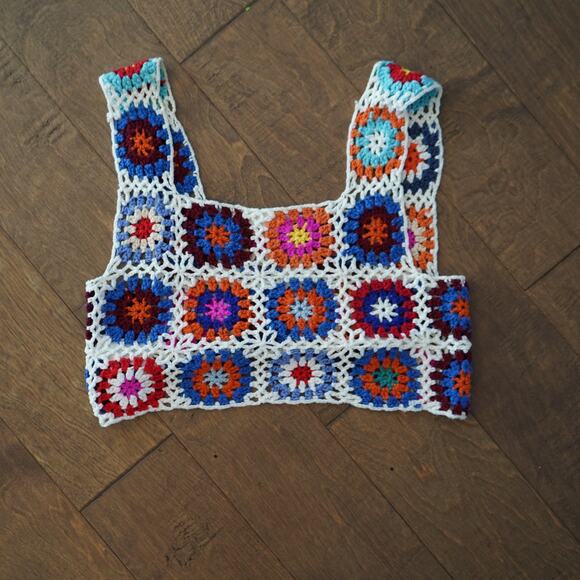 Alter'd State Women's Cropped Crochet Tank Top Size OS Best for medium - Picture 2 of 5